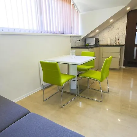 White Διαμέρισμα *