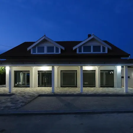 White Διαμέρισμα *