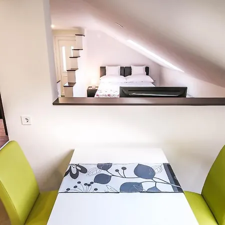 White * Σίοφοκ